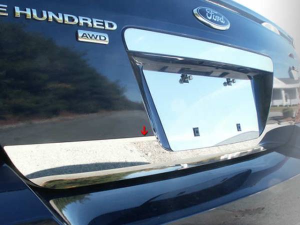 QAA - Ford Five Hundred 2005-2007, 4-door, Sedan (1 piece Stainless Steel Rear Deck Trim, Trunk Lid Accent 2.95" Width ) RD45370 QAA