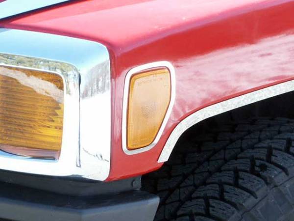 QAA - Hummer H3 2006-2009, 4-door, SUV (2 piece Stainless Steel Marker Light Trim ) HV46305 QAA