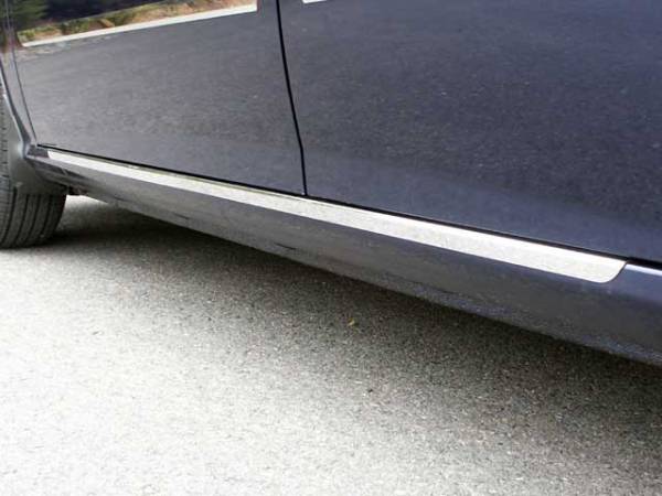 QAA - Hyundai Elantra 2007-2010, 4-door, Sedan (2 piece Stainless Steel Rocker Panel Trim, On the rocker 1.25" Width, With trim crease Installs below the door.) TH27340 QAA