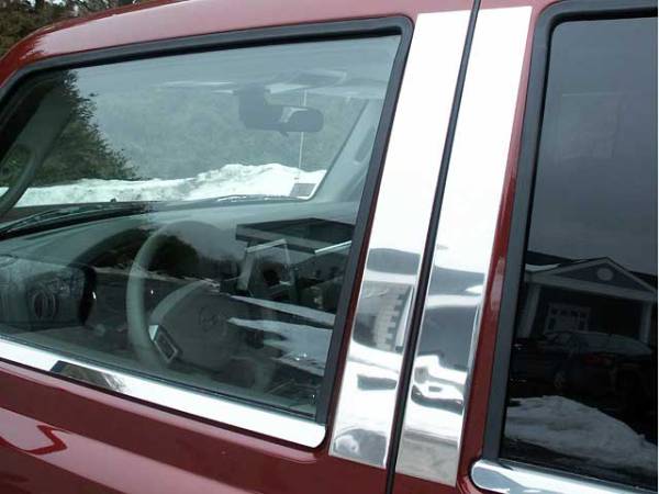 QAA - Jeep Commander 2006-2010, 4-door, SUV (4 piece Stainless Steel Pillar Post Trim ) PP46095 QAA