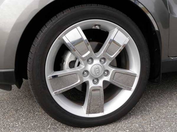 QAA - Kia Soul 2010-2013, 4-door, Hatchback (40 piece Stainless Steel Wheel Skin ) WSK10830 QAA