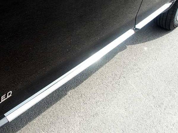 QAA - Lincoln MKX 2007-2010, 4-door, SUV (4 piece Stainless Steel Rocker Panel Trim, On the rocker 1.1" Width Installs below the door.) TH47610 QAA