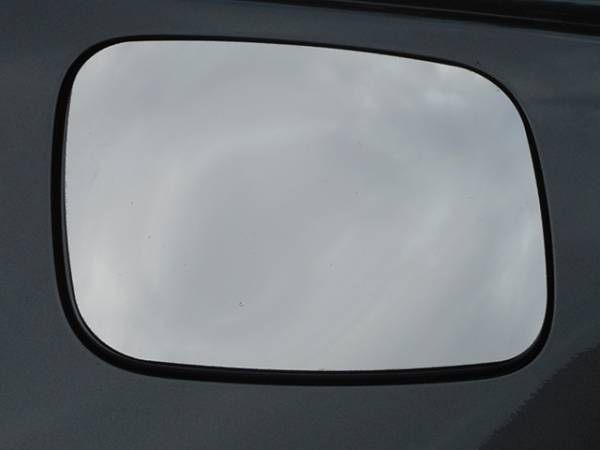 QAA - Lincoln Continental 2017-2020, 4-door, Sedan (1 piece Stainless Steel Gas Door Cover Trim Warning: This is NOT a replacement cap. You MUST have existing gas door to install this piece ) GC57680 QAA