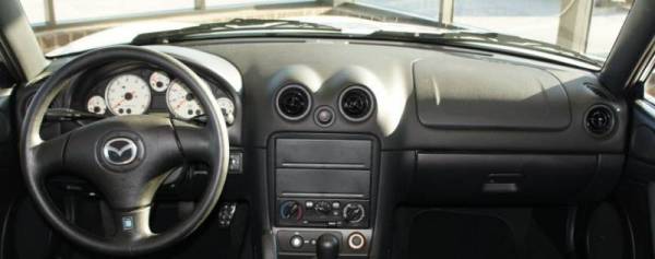 Intro-Tech Automotive - Mazda Miata 1998-2005 -  DashCare Dash Cover