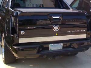 Cadillac Escalade 2002-2005, 4-door, EXT (1 piece Stainless Steel Tailgate Accent Trim 3.75"width ) RT42257 QAA