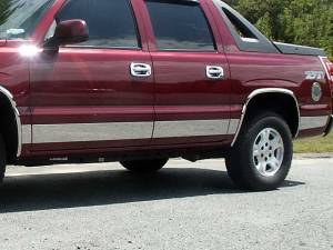 Chevrolet Avalanche 2002-2006, 4-door, Pickup Truck (10 piece Stainless Steel Rocker Panel Trim, Upper Kit 5.5" Width, Full Length, Includes coverage between rear wheel well and rear bumper Spans from the bottom of the molding DOWN to the specified width.
