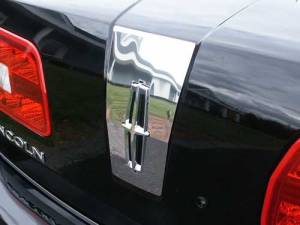 Lincoln MKZ 2007-2009, 4-door, Sedan (1 piece Stainless Steel Trunk Hatch Accent Trim Logo Surround ) TP47630 QAA