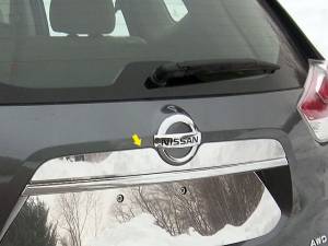 QAA - Nissan Rogue 2014-2020, 4-door, SUV, Does NOT fit Sport (1 piece Stainless Steel License Bar, Above plate accent Trim ) LB14535 QAA - Image 1