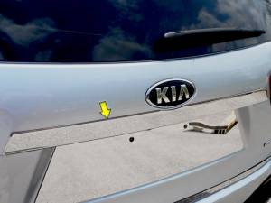 Kia Sorento 2016-2020, 4-door, SUV (1 piece Stainless Steel License Bar, Above plate accent Trim ) LB16820 QAA