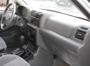 Intro-Tech Automotive - Isuzu Rodeo & Rodeo Sport 1998-2004 -  DashCare Dash Cover - Image 2