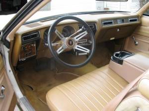 Intro-Tech Automotive - Oldsmobile Cutlass 1977 - DashCare Dash Cover - Image 2