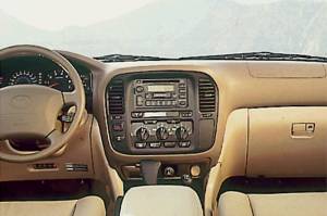 Intro-Tech Automotive - Toyota Landcruiser Late 1998 Only! - DashCare Dash Cover - Image 3